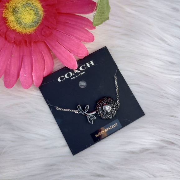 Coach Sparkling Daisy Slider Bracelet - Picture 3 of 10